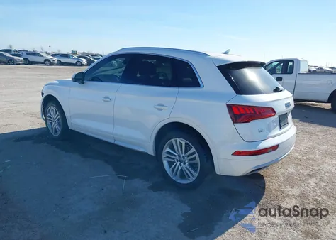 2018 Audi Q5 2.0T Premium/2.0T Tech Premium z USA, uszkodzony, nr VIN WA1BNAFY9J2096370